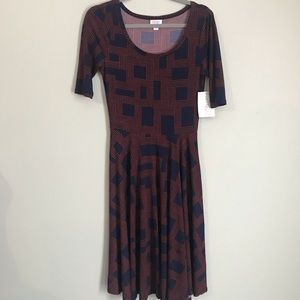 Small Lularoe Nicole Dress